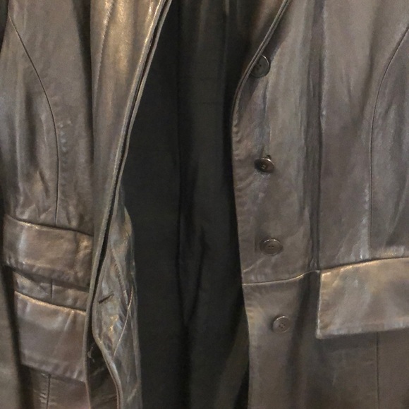 3/4 Emanuel Ungaro Black Genuine Leather Coat - Picture 6 of 8